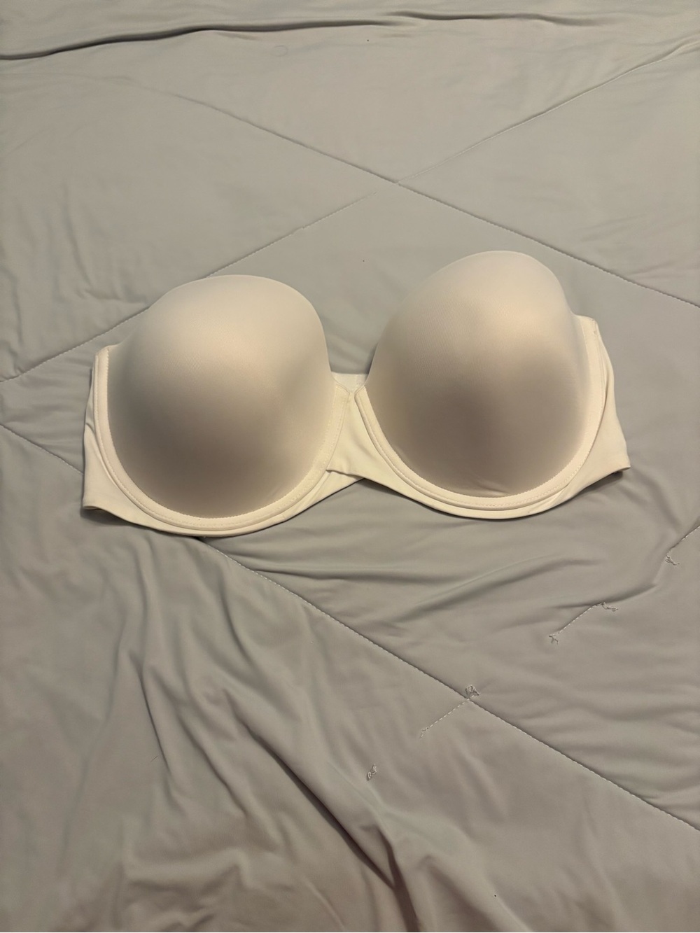 Maidenform White Strapless Smooth T-Shirt Bra